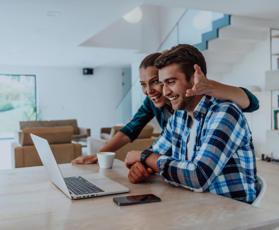 couple completing home loan application